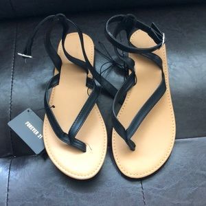 Black Sandals size 7